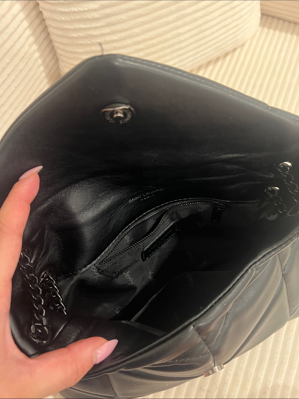 Quilted Chevon Leather Bag - Picture 4 of 8